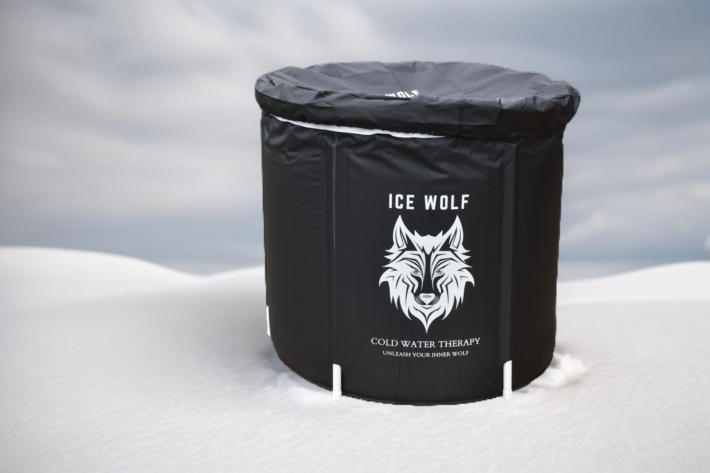 Cold Water Therapy Ice Wolf Bath